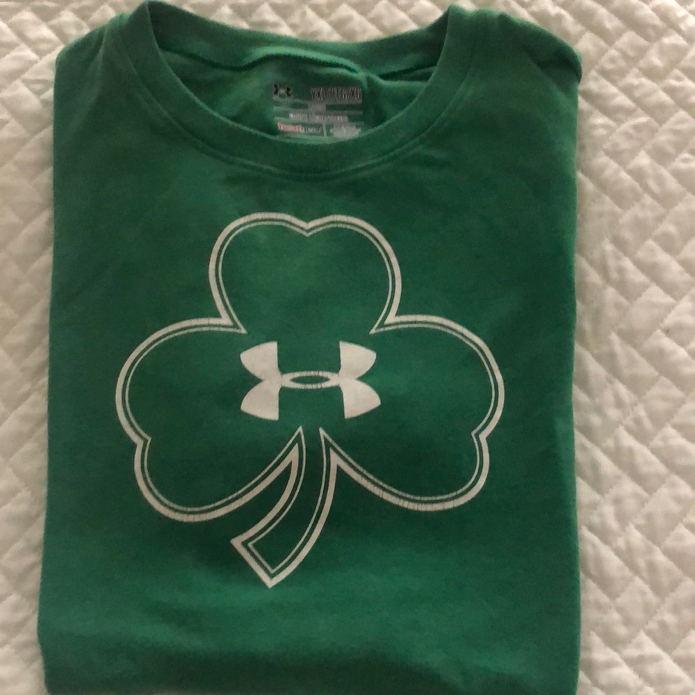Under Armour shamrock tee, Good Used condition YXL